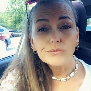 Meet your Posher, Sandra